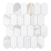 sample photo of the calacatta gold feather mosaic, it is a natural stone marble