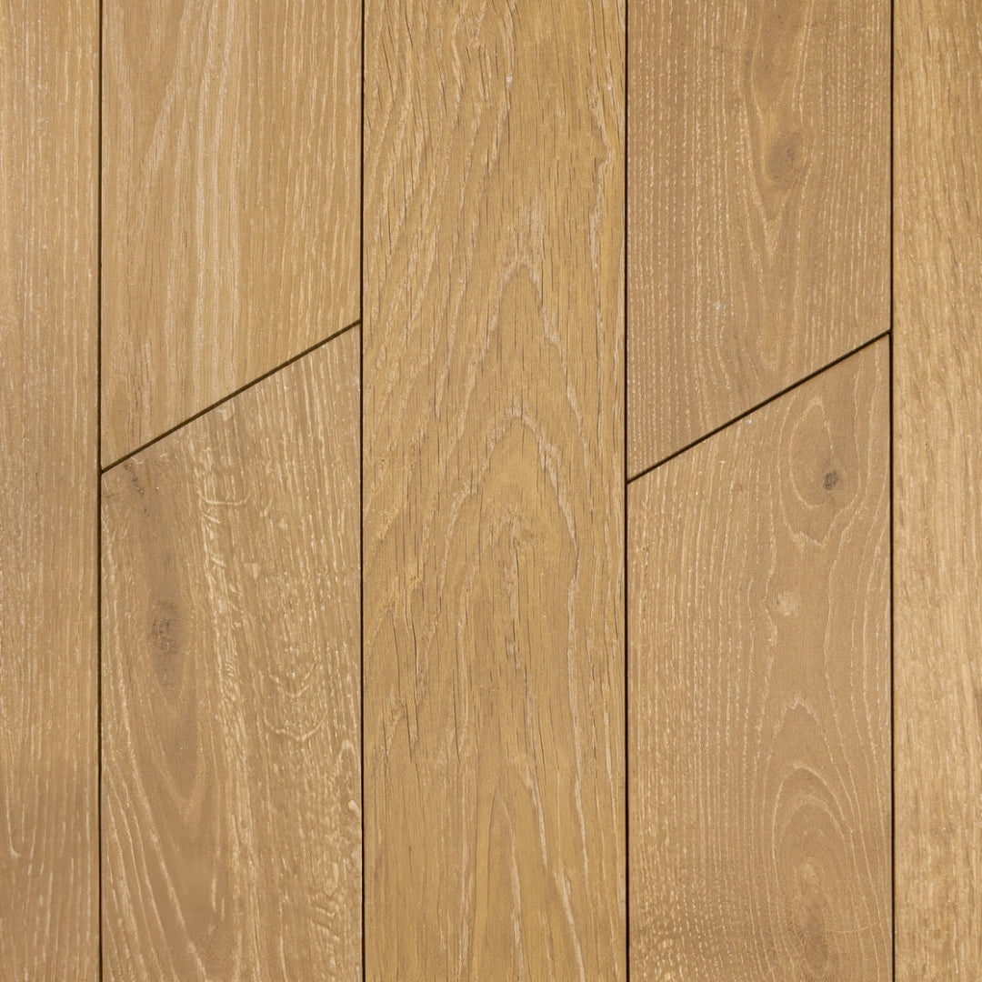 Tivoli Oak 4″ x 20″ Chevron